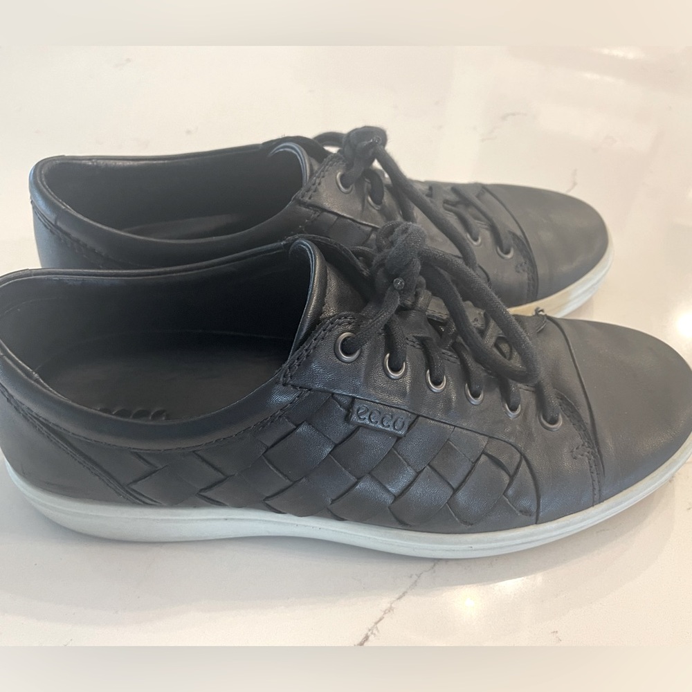 ecco black leather sandals